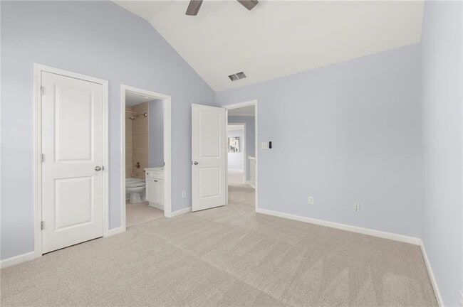 Building Photo - 265 Parc Dr