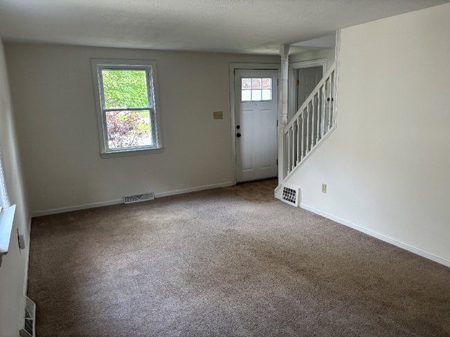 Building Photo - 3010 Oakwood St