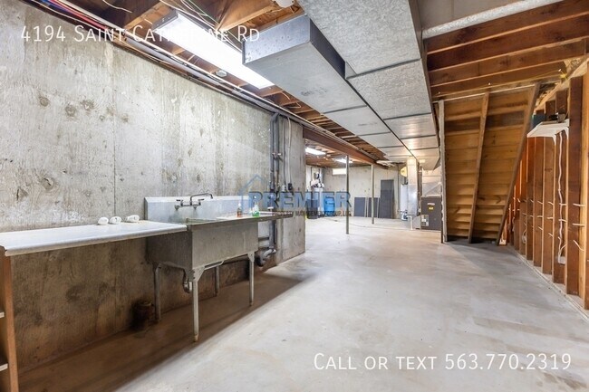 Building Photo - 4194 St Catherine Rd