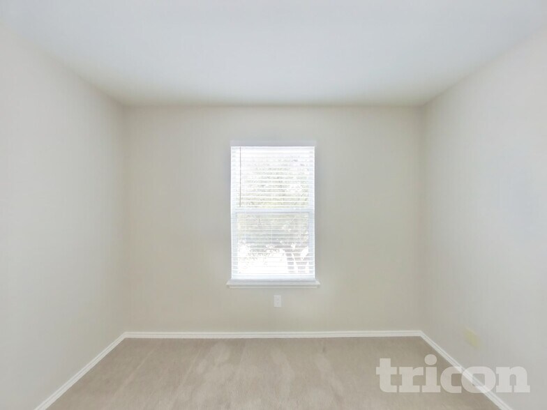 Building Photo - 11059 Barclay Point