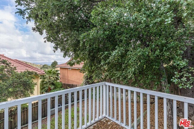 Building Photo - 23639 Clover Trail