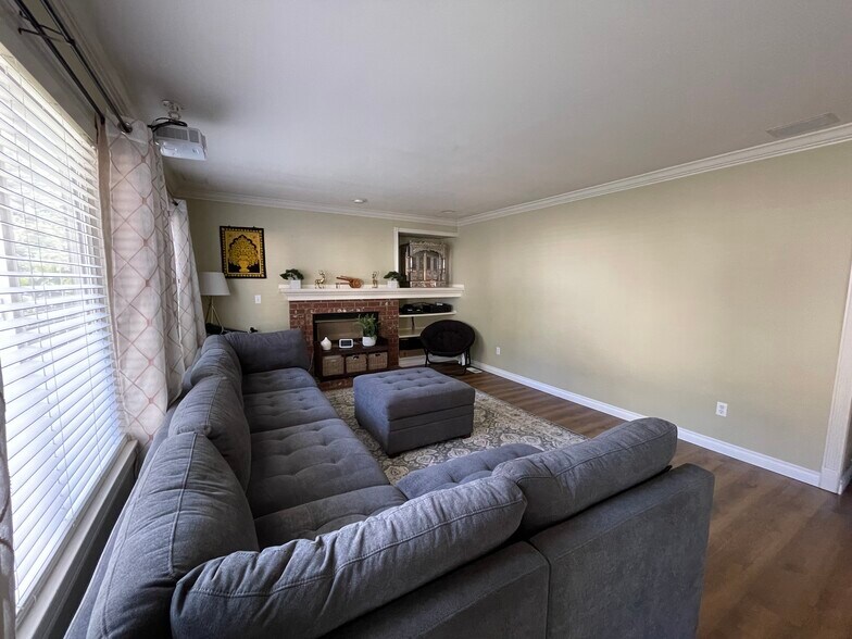 Building Photo - 22800 127th Ave SE