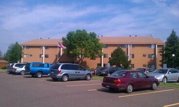 Building Photo - Kamnic Lane Apartments