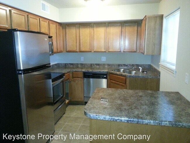 Building Photo - 2 br, 1 bath House - 201 Grandview Court