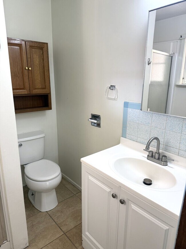 Building Photo - 2425 Mountain Rd NW