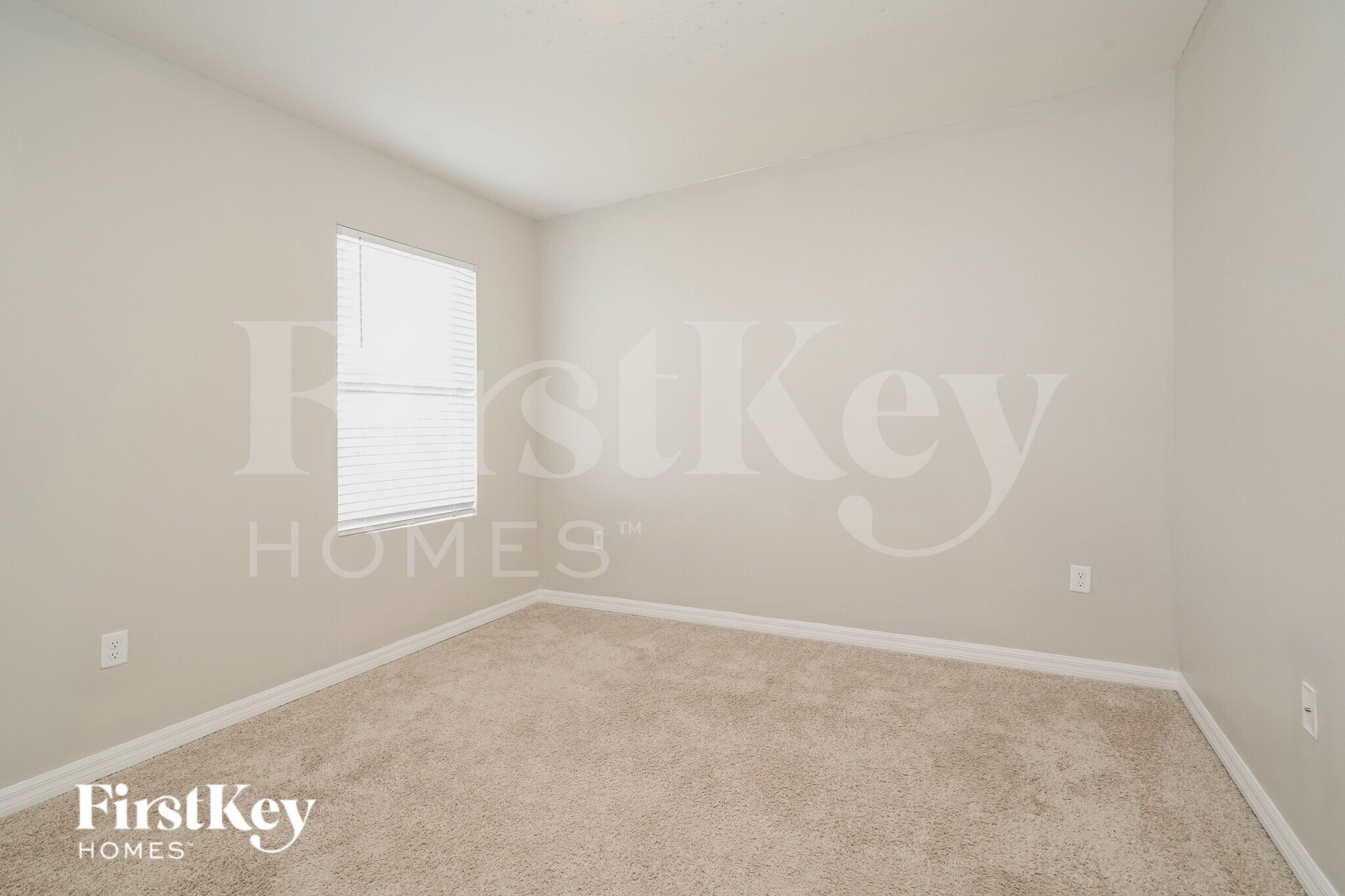 Building Photo - 1055 Andean Ln