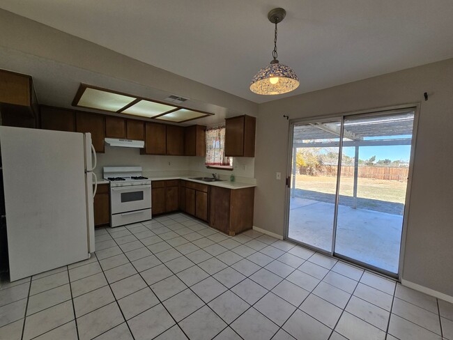 Building Photo - 16705 Sweetaire Ave