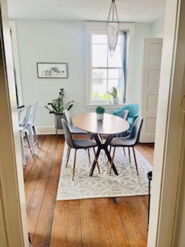 Building Photo - 227 W Broughton St