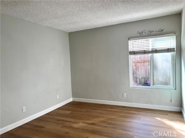 Building Photo - 951 S Idaho St