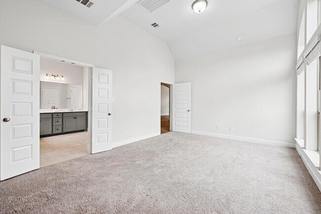 Building Photo - 16705 Christina Garza Dr