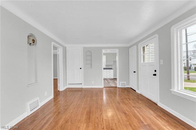 Building Photo - 20550 Wilmore Ave