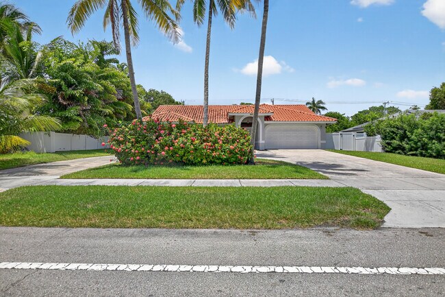 Primary Photo - 875 NW 4th Ave