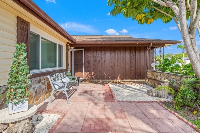 Building Photo - 7021 Sonata Dr