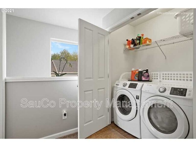 Building Photo - 5032 SW 207th Pl