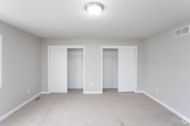 Master Bedroom w/Connecting Closets - Maiden Meadows Townhomes
