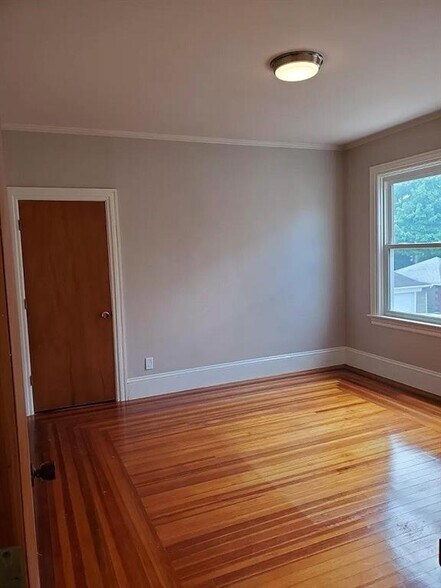 Building Photo - 118 Wentworth Ave