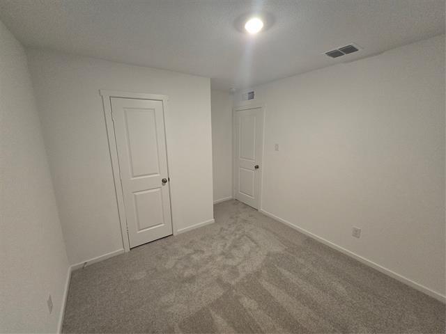 Building Photo - 316 Thresher Ln