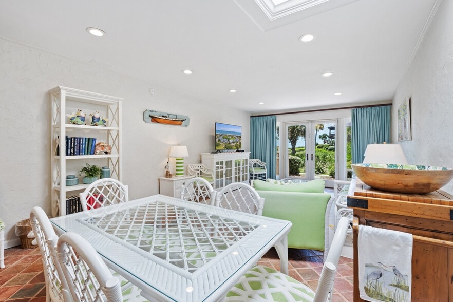 Building Photo - 269 Debordieu Blvd