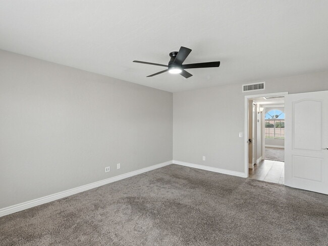Building Photo - 3535 E Covina St