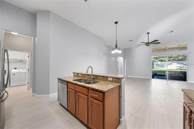 Building Photo - 3434 Bromfield Dr