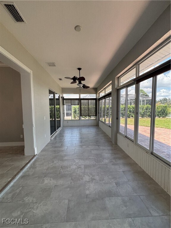 Building Photo - 17541 Sterling Lake Dr