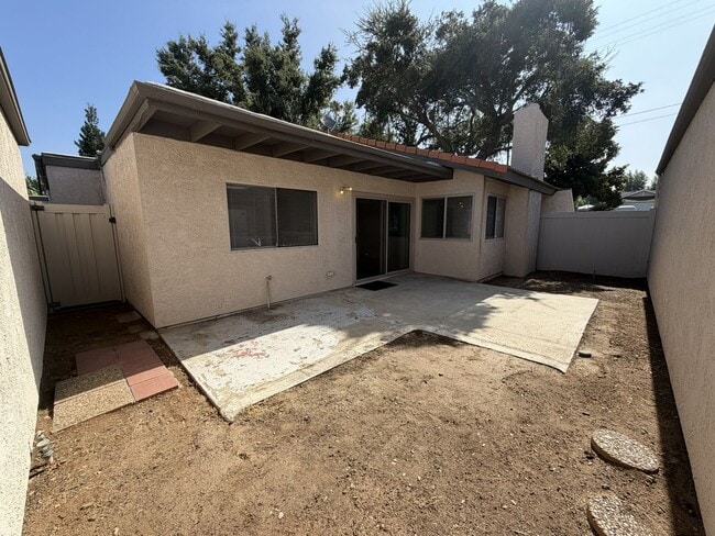 Building Photo - 1594 Christopher Ln