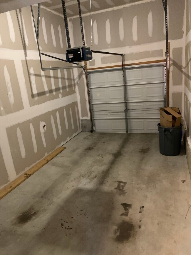 Building Photo - 113 Conover Terrace