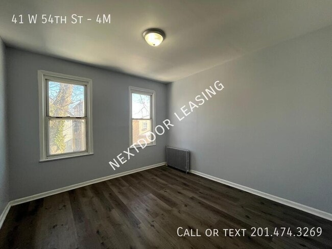 Building Photo - 41 W 54th St