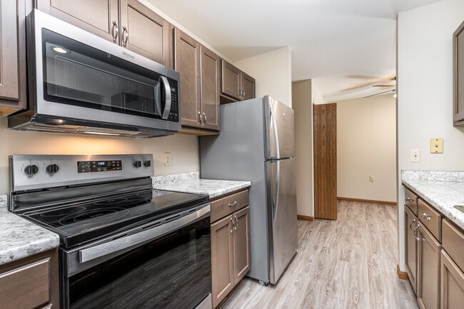 Building Photo - Applegate I