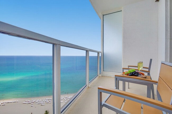 Building Photo - 18001 Collins Ave