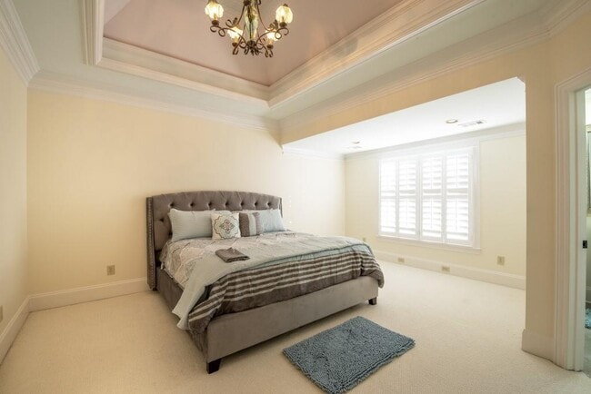 Building Photo - 2170 Heathermoor Hill Dr NE