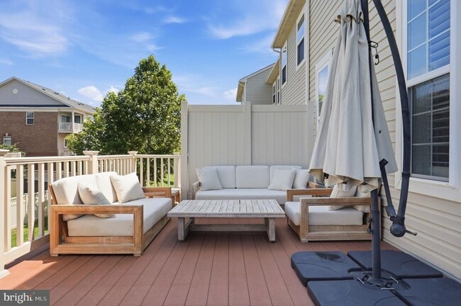 Building Photo - 11360 Sandhurst Pl