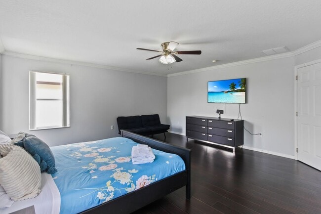 Building Photo - 131 Willow View Dr