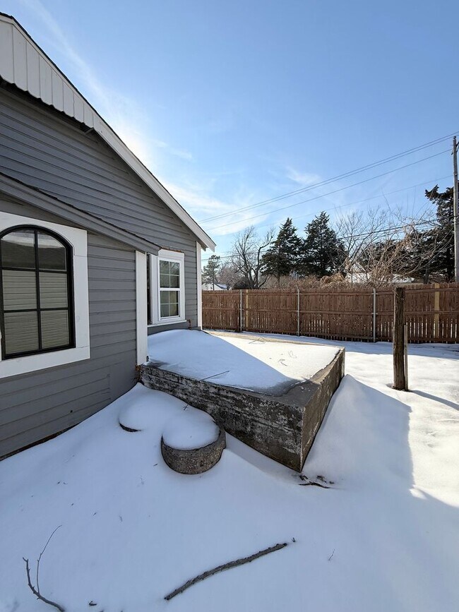 Building Photo - 2 bed/ 1 bath home in Norman