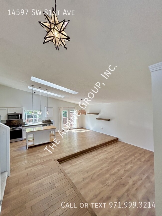 Building Photo - 14597 SW 81st Ave