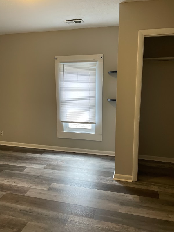 Building Photo - 990 N 9th St