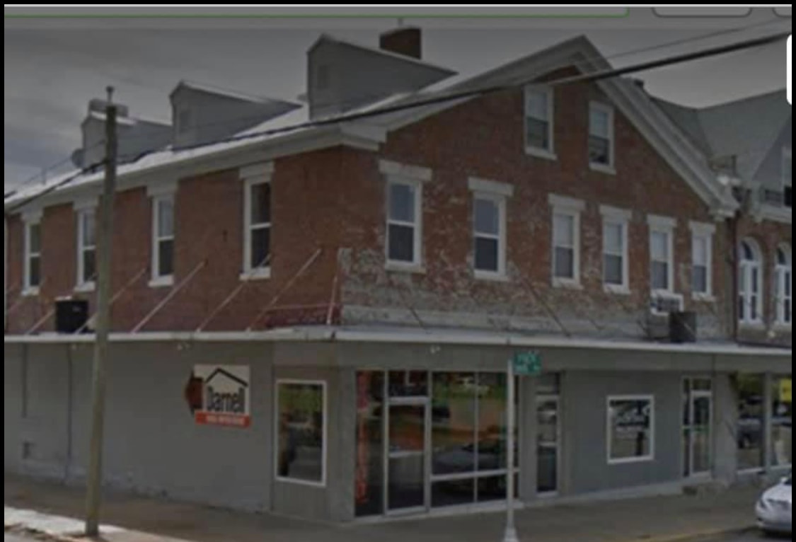 Building Photo - 840 State St