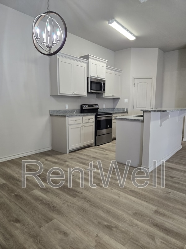 Building Photo - 17815 Private Rd 2160