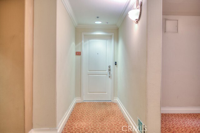 Building Photo - 580 W Main St