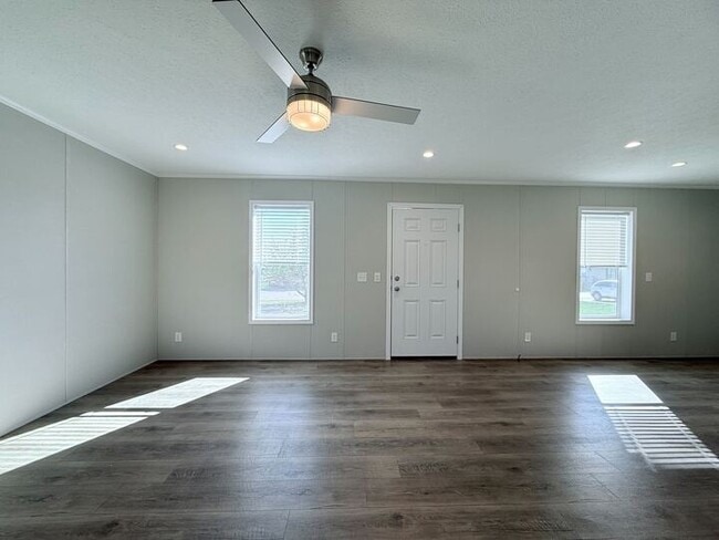 Building Photo - 52871 N Zacharias Ct