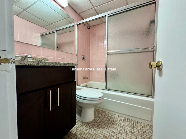 Building Photo - 67 Boylston St