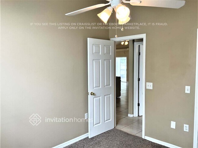 Building Photo - 206 Jessamine Dr