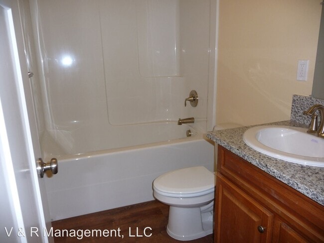 Building Photo - 2 br, 1 bath House - 3127  Jack St. N