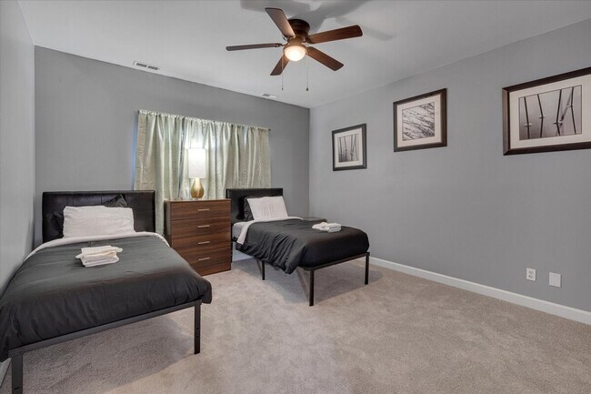 Building Photo - 942 Westland Ridge Rd