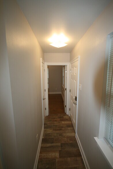 Building Photo - 718 16th St