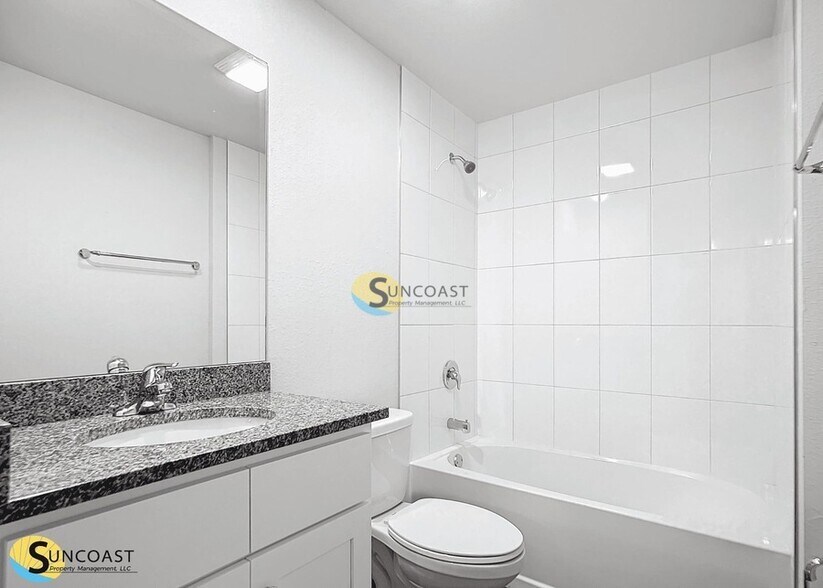 Building Photo - 33 Pine Radial