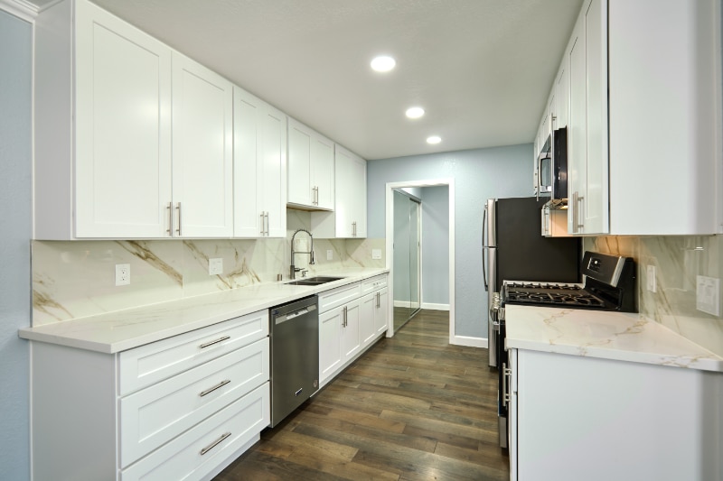 Building Photo - 781 Elm St