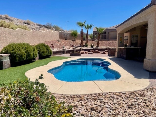Building Photo - 2899 Desert Vista Dr