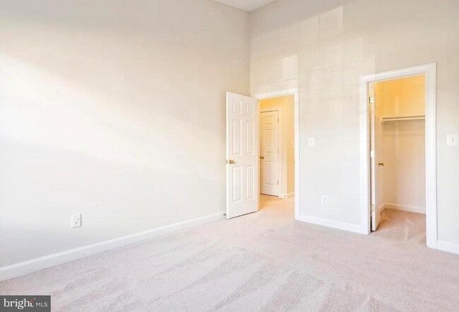 Building Photo - 5033 Softwood Ln