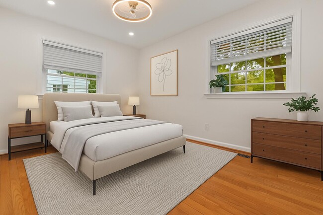 Building Photo - 549 Claymont Dr